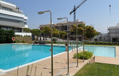 Resale - Apartment - Middle Floor Apartment - Estepona - Estepona Centro