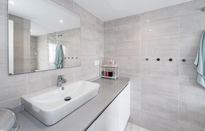 Resale - Apartment - Penthouse - Manilva - La Duquesa