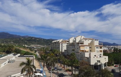 Resale - Apartment - Middle Floor Apartment - Estepona - Estepona Centro