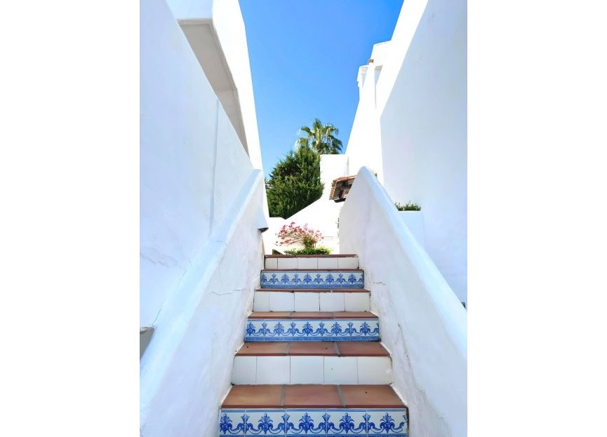 Resale - Ground floor apartment - Marbella - Nueva Andalucia