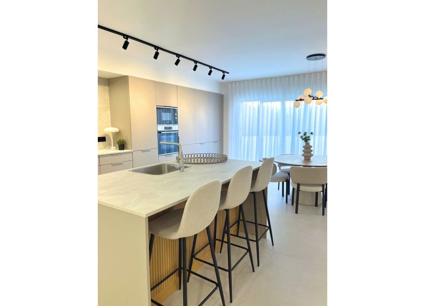 Resale - Ground floor apartment - Marbella - Nueva Andalucia