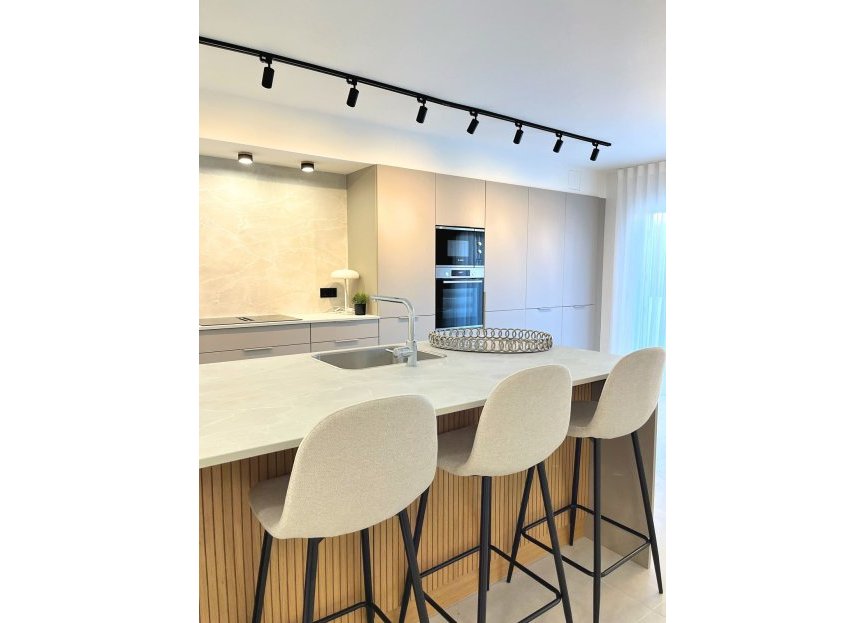 Resale - Ground floor apartment - Marbella - Nueva Andalucia