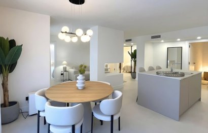 Resale - Ground floor apartment - Marbella - Nueva Andalucia