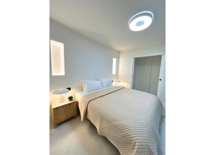 Resale - Ground floor apartment - Marbella - Nueva Andalucia