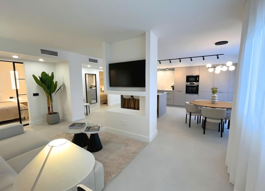 Resale - Ground floor apartment - Marbella - Nueva Andalucia