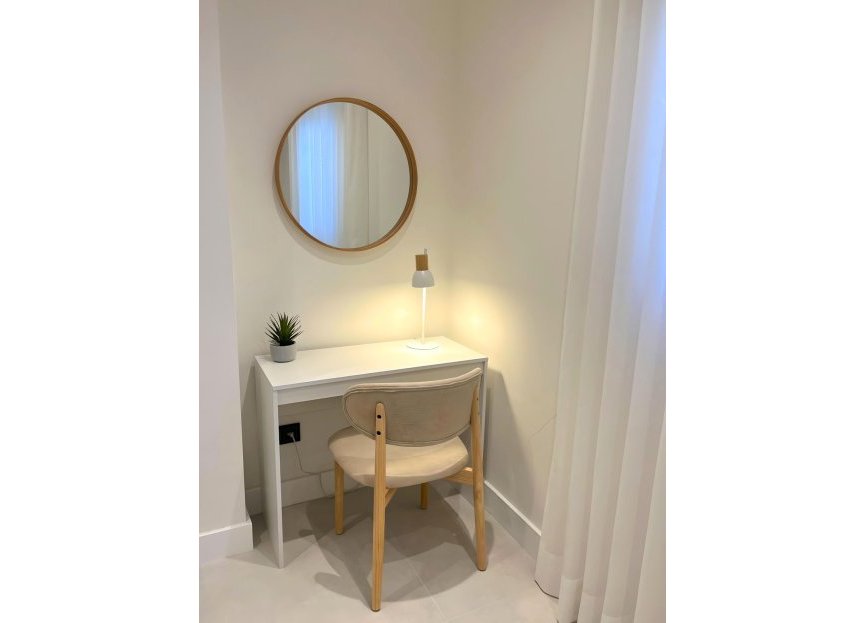 Resale - Ground floor apartment - Marbella - Nueva Andalucia