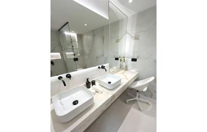 Resale - Ground floor apartment - Marbella - Nueva Andalucia