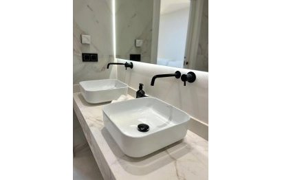 Resale - Ground floor apartment - Marbella - Nueva Andalucia