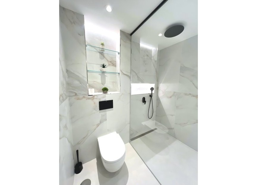 Resale - Ground floor apartment - Marbella - Nueva Andalucia