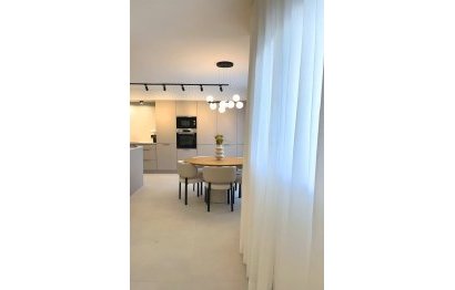 Resale - Ground floor apartment - Marbella - Nueva Andalucia