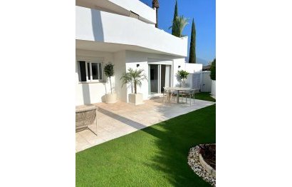 Resale - Ground floor apartment - Marbella - Nueva Andalucia