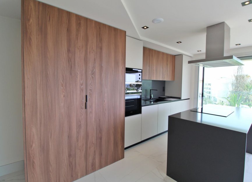 Resale - Apartment - Middle Floor Apartment - Marbella - San Pedro De Alcantara