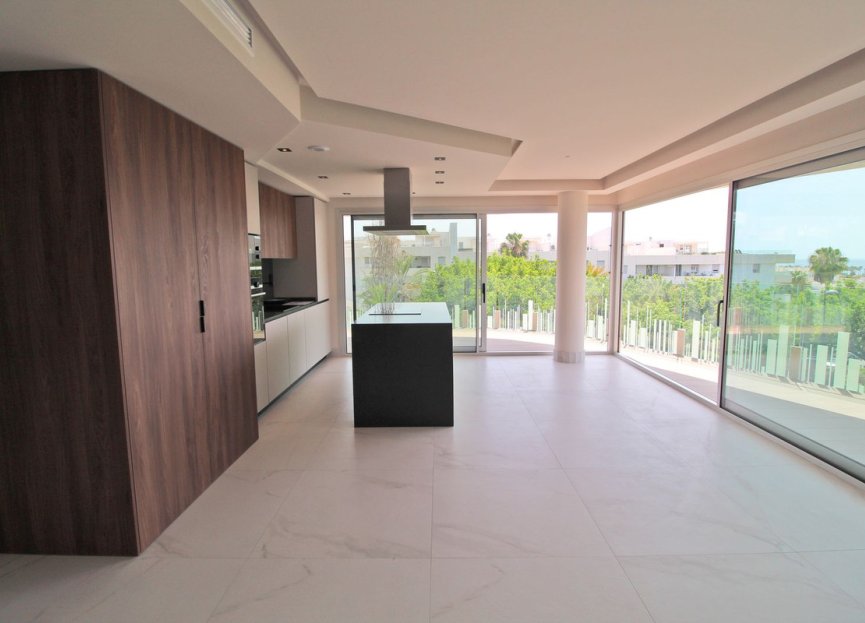 Resale - Apartment - Middle Floor Apartment - Marbella - San Pedro De Alcantara