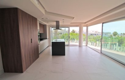 Resale - Apartment - Middle Floor Apartment - Marbella - San Pedro De Alcantara