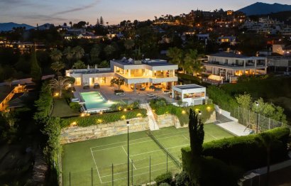 Resale - House - Detached Villa - Marbella - Marbella Centro