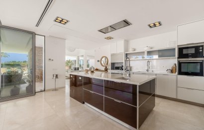 Resale - House - Detached Villa - Marbella - Marbella Centro