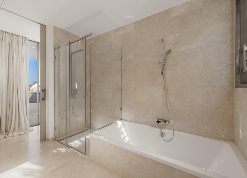 Resale - House - Detached Villa - Marbella - Marbella Centro