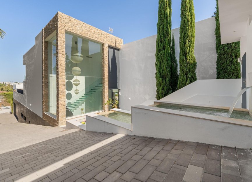 Resale - House - Detached Villa - Marbella - Marbella Centro