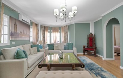 Resale - House - Detached Villa - Estepona - Estepona Centro