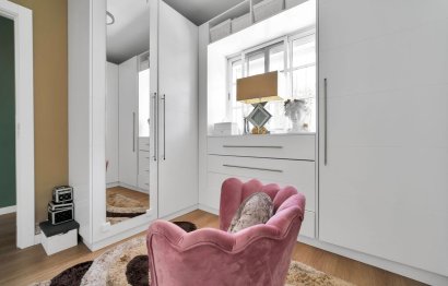 Resale - House - Detached Villa - Estepona - Estepona Centro