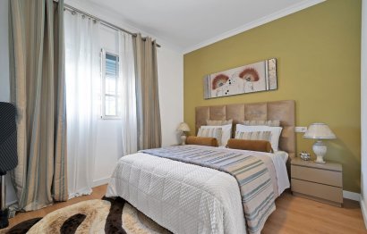 Resale - House - Detached Villa - Estepona - Estepona Centro