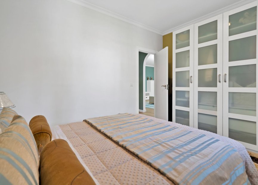 Resale - House - Detached Villa - Estepona - Estepona Centro