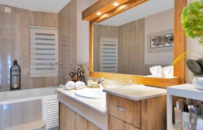 Resale - House - Detached Villa - Estepona - Estepona Centro