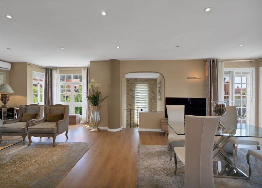 Resale - House - Detached Villa - Estepona - Estepona Centro