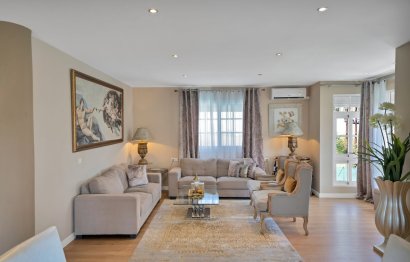 Resale - House - Detached Villa - Estepona - Estepona Centro