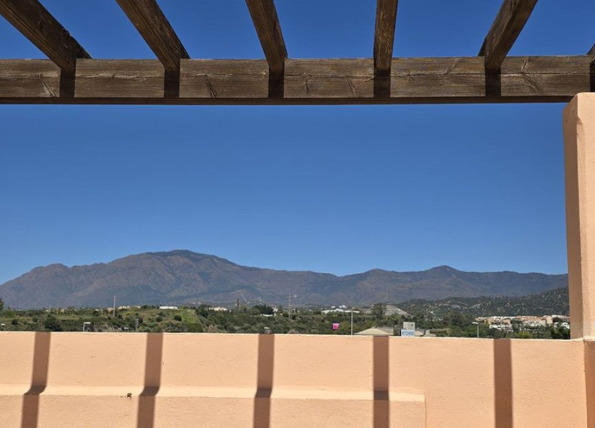 Resale - Apartment - Penthouse - Estepona - Estepona Centro
