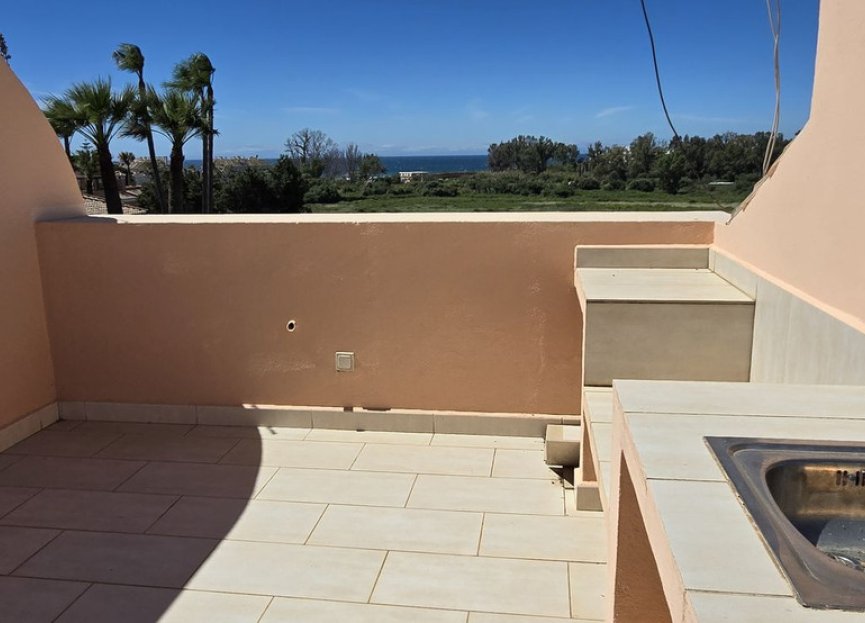 Resale - Apartment - Penthouse - Estepona - Estepona Centro