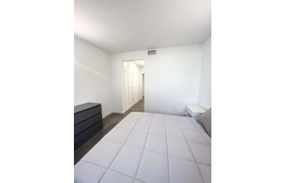 Resale - Ground floor apartment - Estepona - Costalita