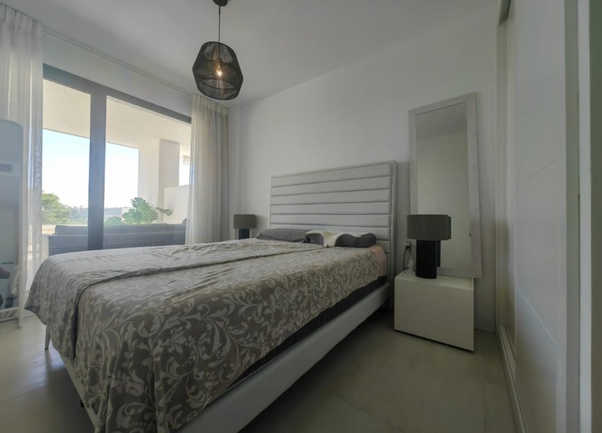 Resale - Apartment - Middle Floor Apartment - Estepona - Estepona Centro