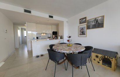 Resale - Apartment - Middle Floor Apartment - Estepona - Estepona Centro