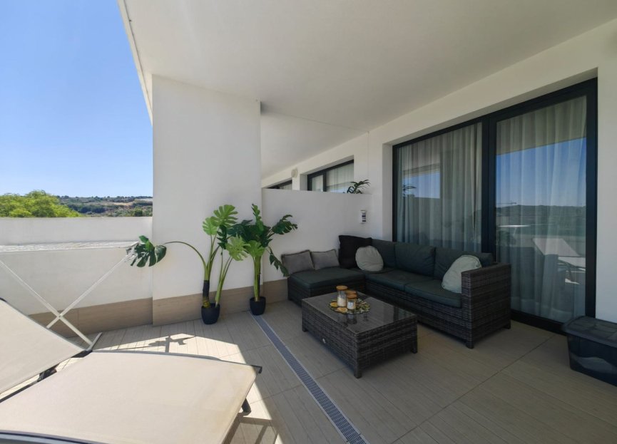 Resale - Apartment - Middle Floor Apartment - Estepona - Estepona Centro