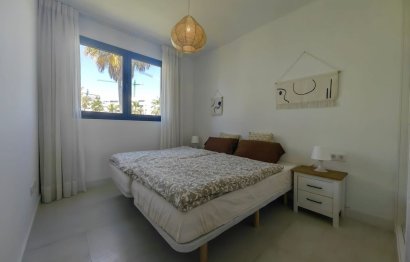Resale - Apartment - Middle Floor Apartment - Estepona - Estepona Centro