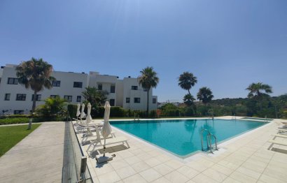 Resale - Apartment - Middle Floor Apartment - Estepona - Estepona Centro