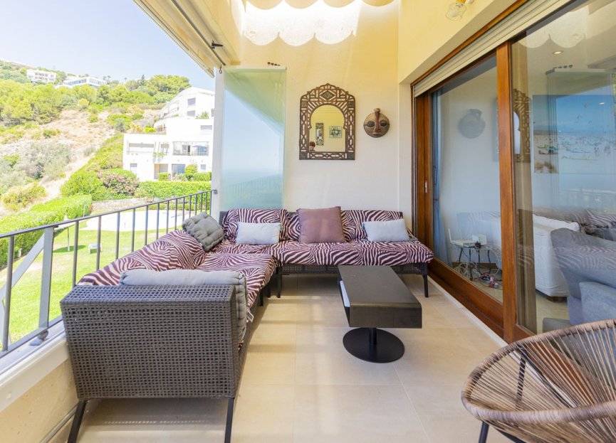Resale - Apartment - Duplex - Marbella - Altos de los Monteros