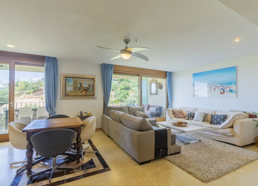 Resale - Apartment - Duplex - Marbella - Altos de los Monteros