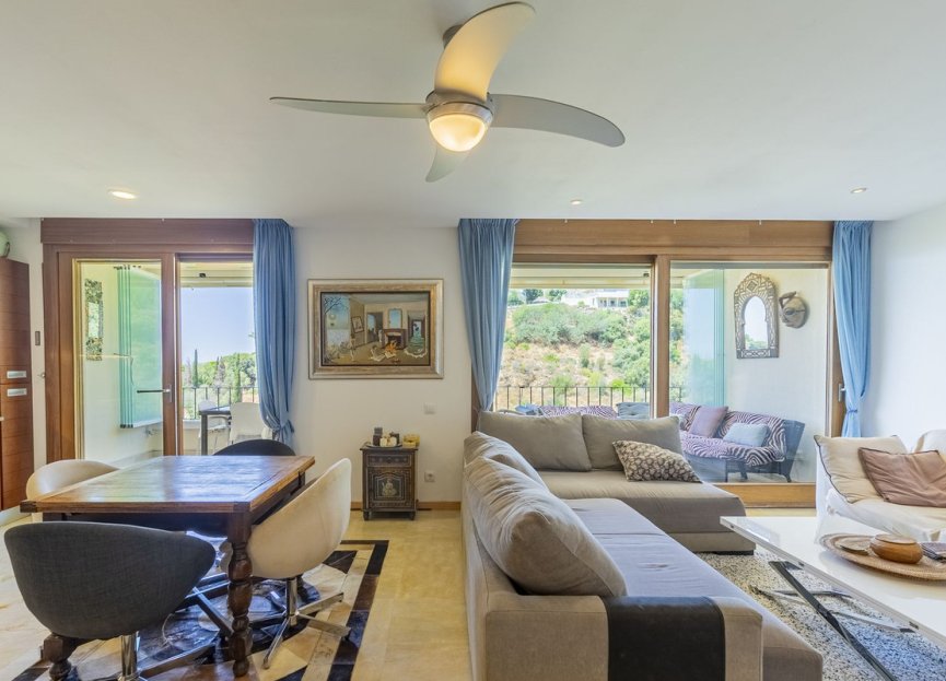 Resale - Apartment - Duplex - Marbella - Altos de los Monteros