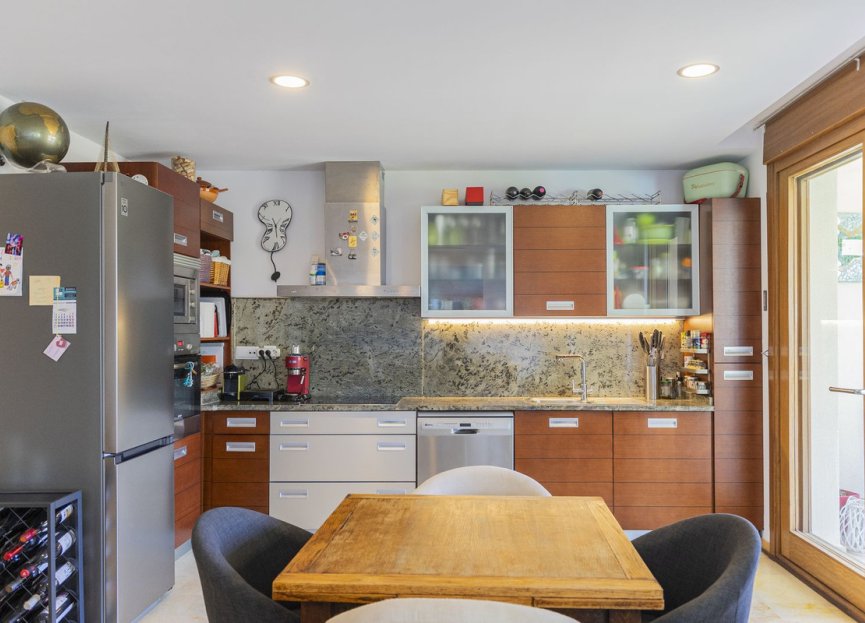 Resale - Apartment - Duplex - Marbella - Altos de los Monteros