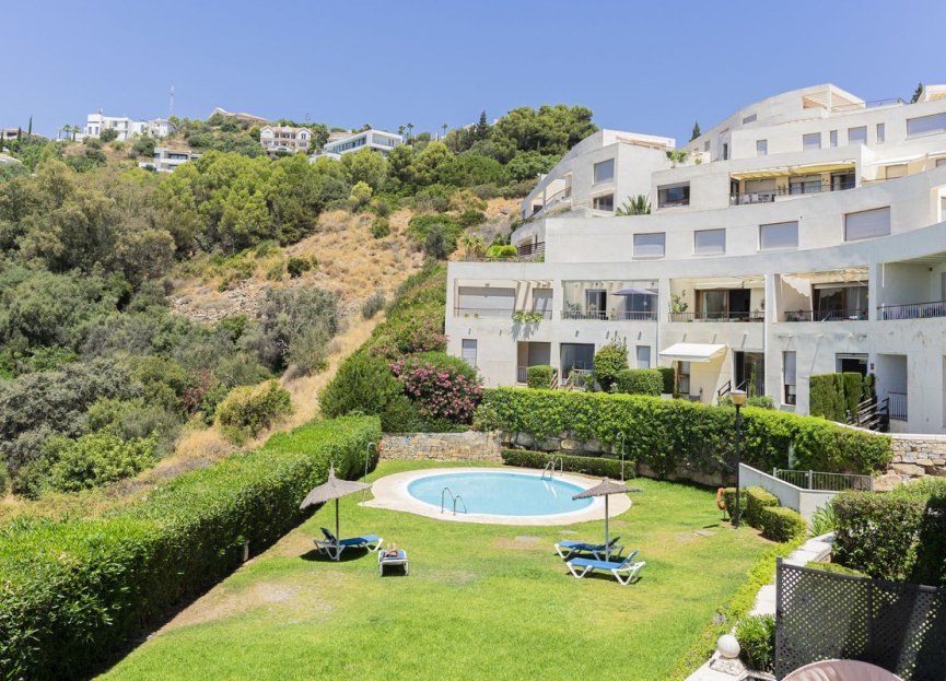 Resale - Apartment - Duplex - Marbella - Altos de los Monteros