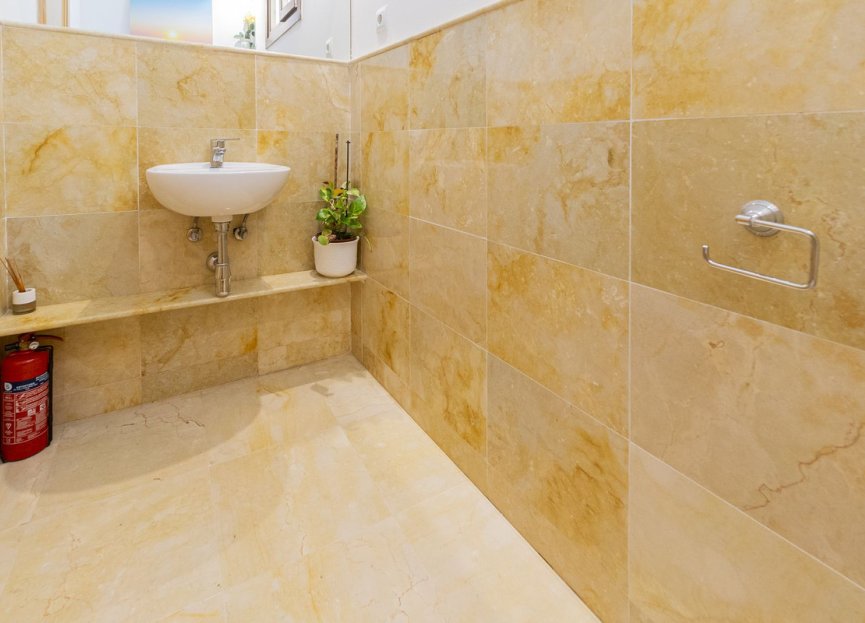 Resale - Apartment - Duplex - Marbella - Altos de los Monteros