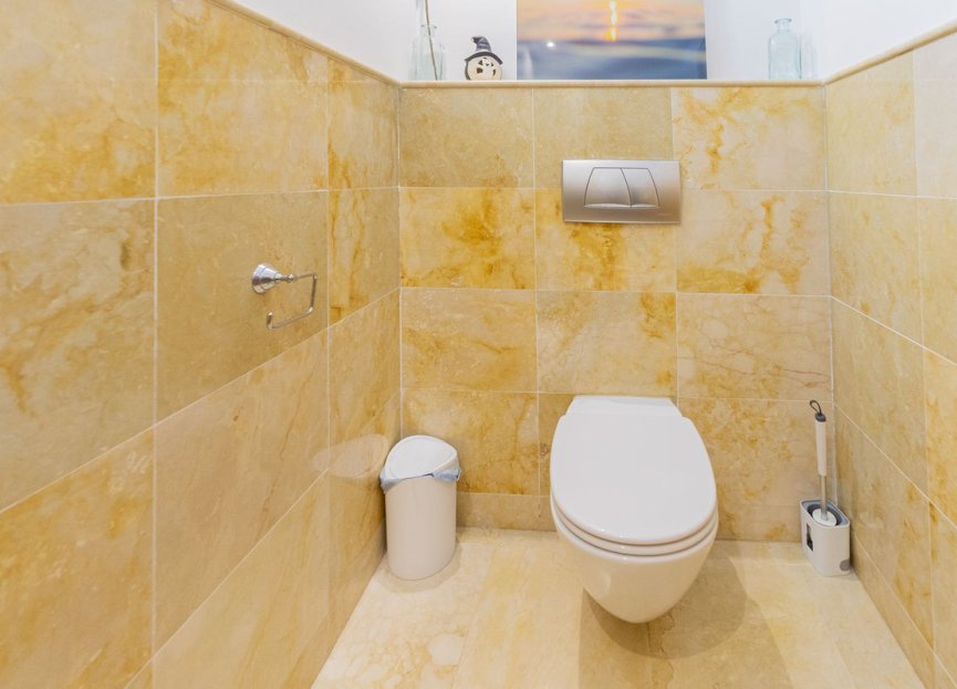 Resale - Apartment - Duplex - Marbella - Altos de los Monteros