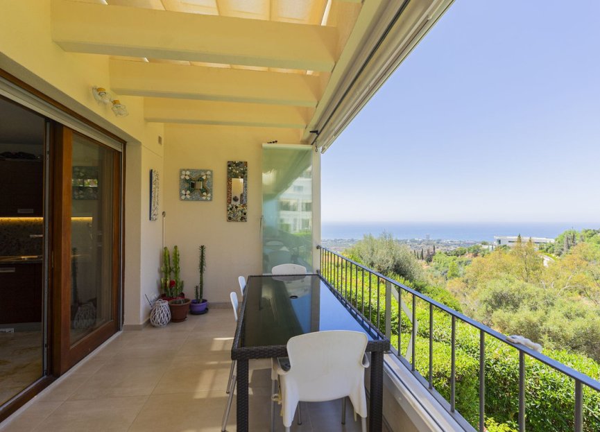 Resale - Apartment - Duplex - Marbella - Altos de los Monteros