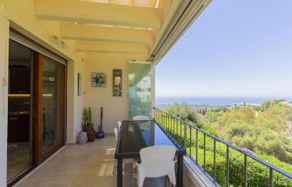 Resale - Apartment - Duplex - Marbella - Altos de los Monteros
