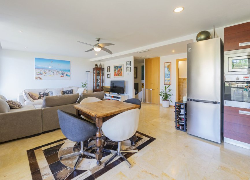 Resale - Apartment - Duplex - Marbella - Altos de los Monteros