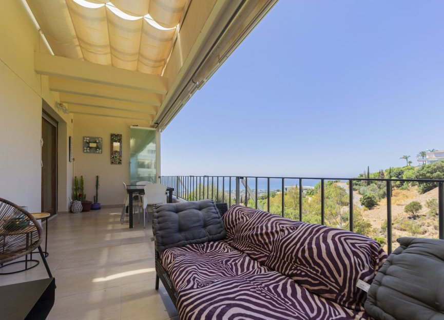Resale - Apartment - Duplex - Marbella - Altos de los Monteros