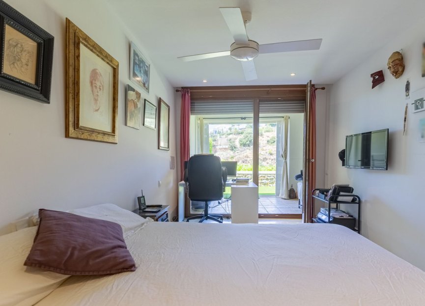 Resale - Apartment - Duplex - Marbella - Altos de los Monteros