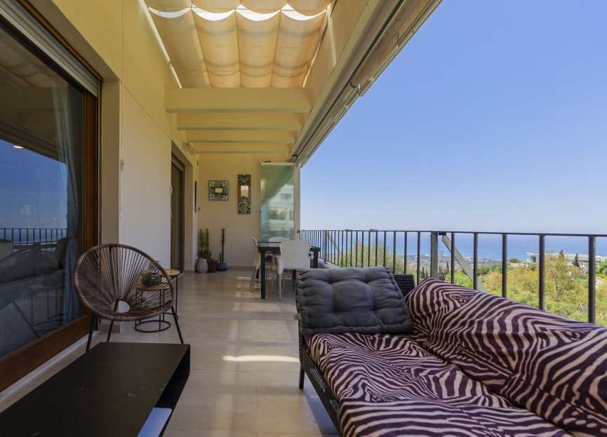 Resale - Apartment - Duplex - Marbella - Altos de los Monteros